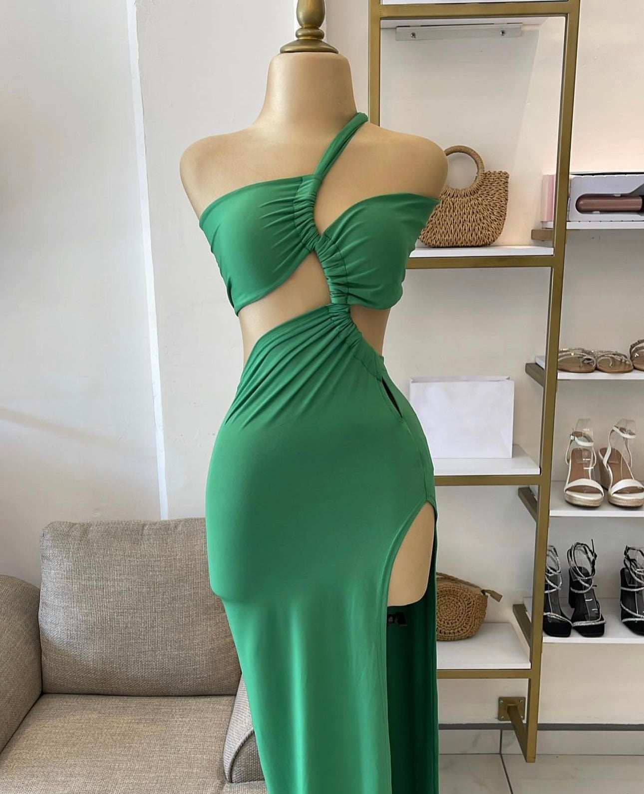 Vestido Verde Cut Out
